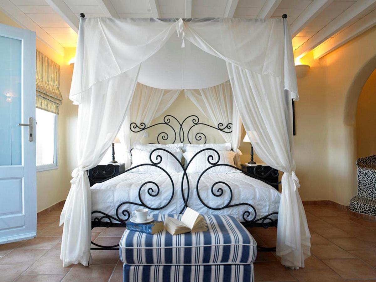 Suites Of The Gods Cave Spa Hotel Megalochori  Bagian luar foto