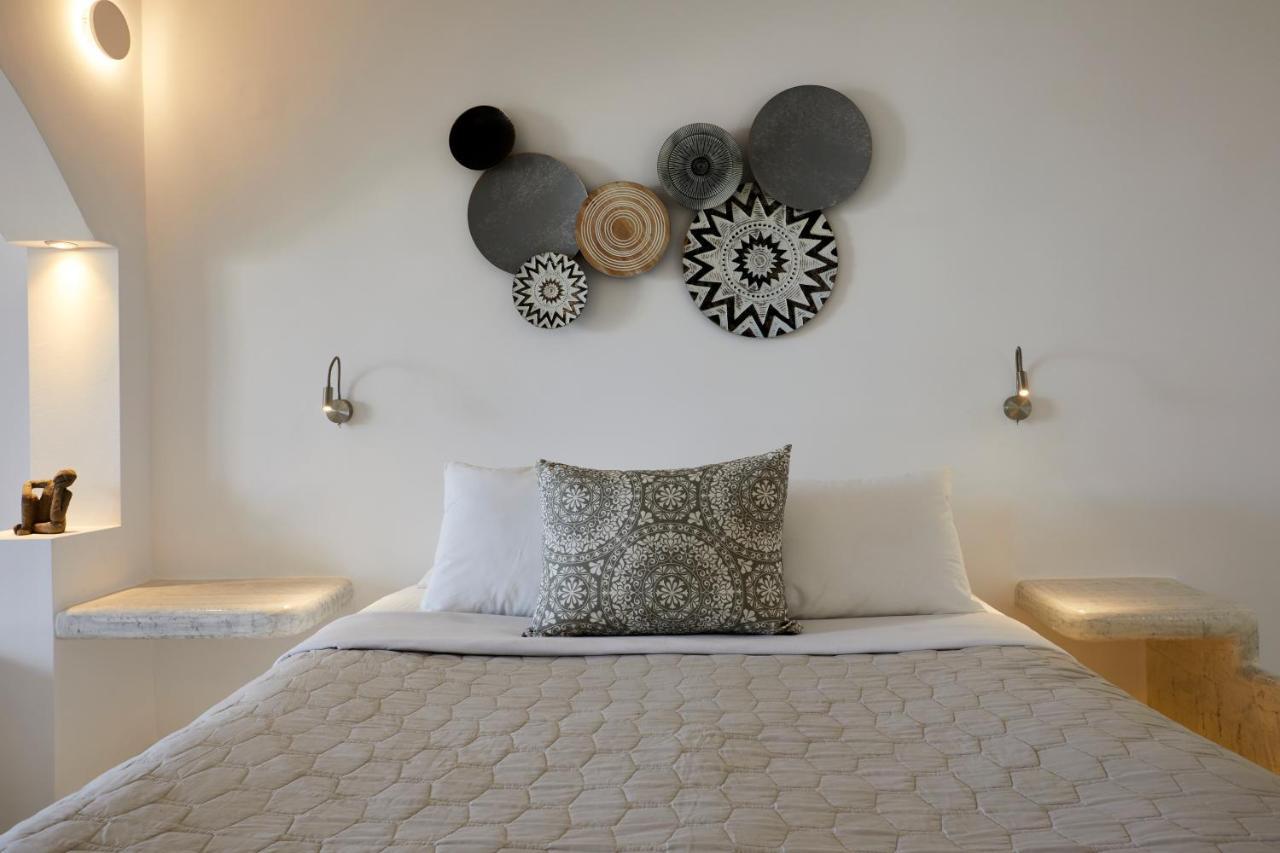 Suites Of The Gods Cave Spa Hotel Megalochori  Bagian luar foto