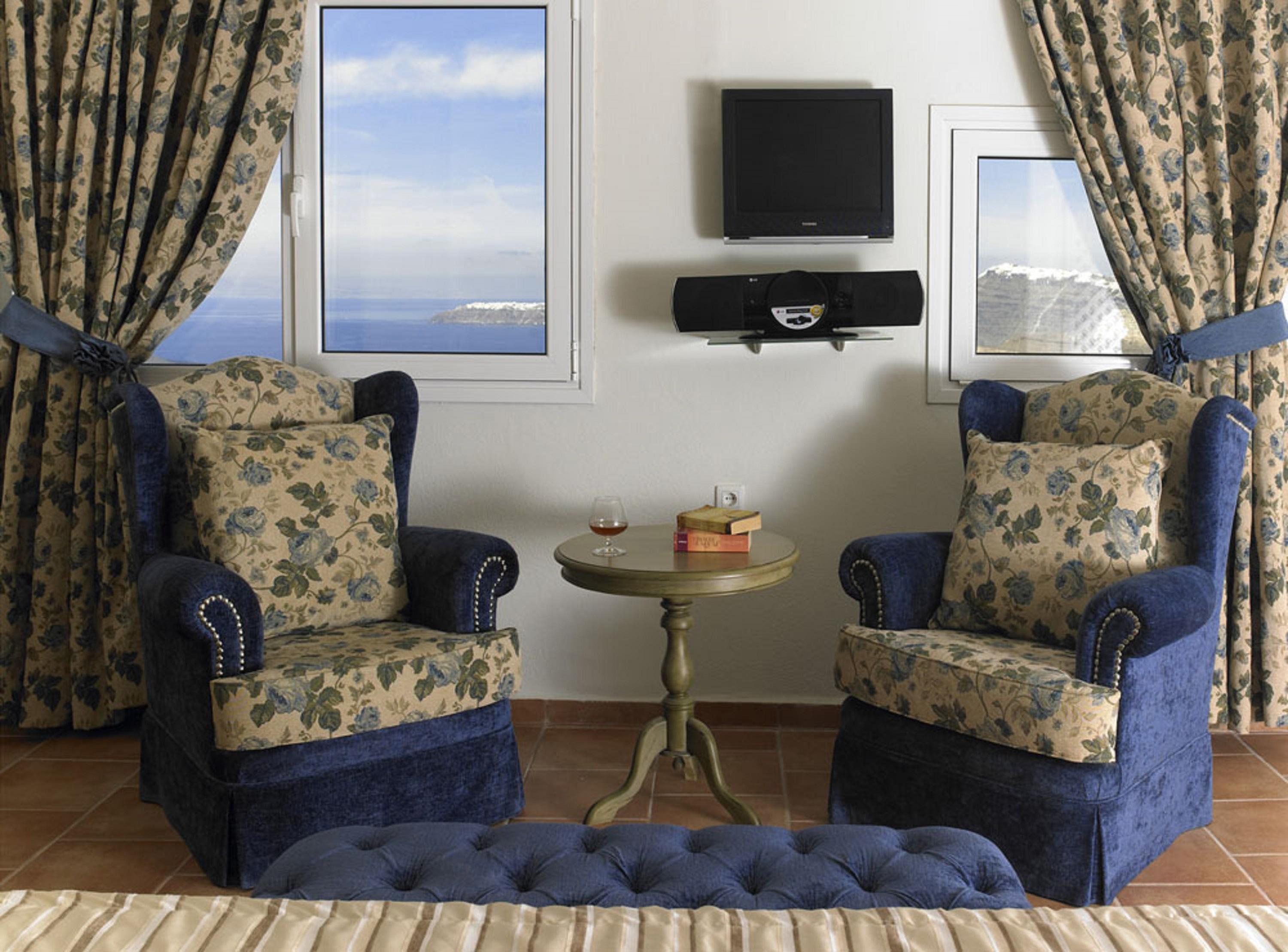 Suites Of The Gods Cave Spa Hotel Megalochori  Bagian luar foto