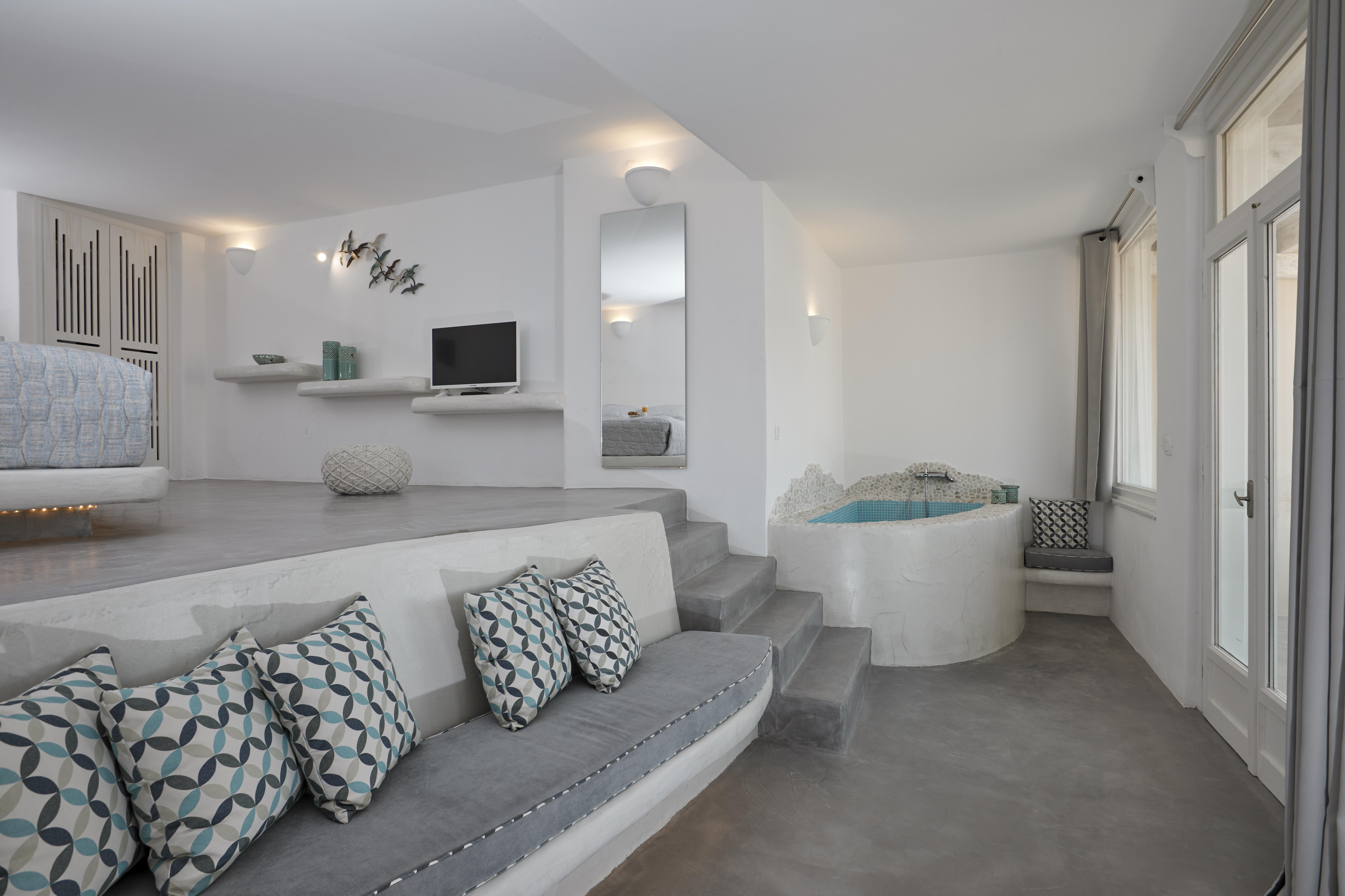 Suites Of The Gods Cave Spa Hotel Megalochori  Bagian luar foto