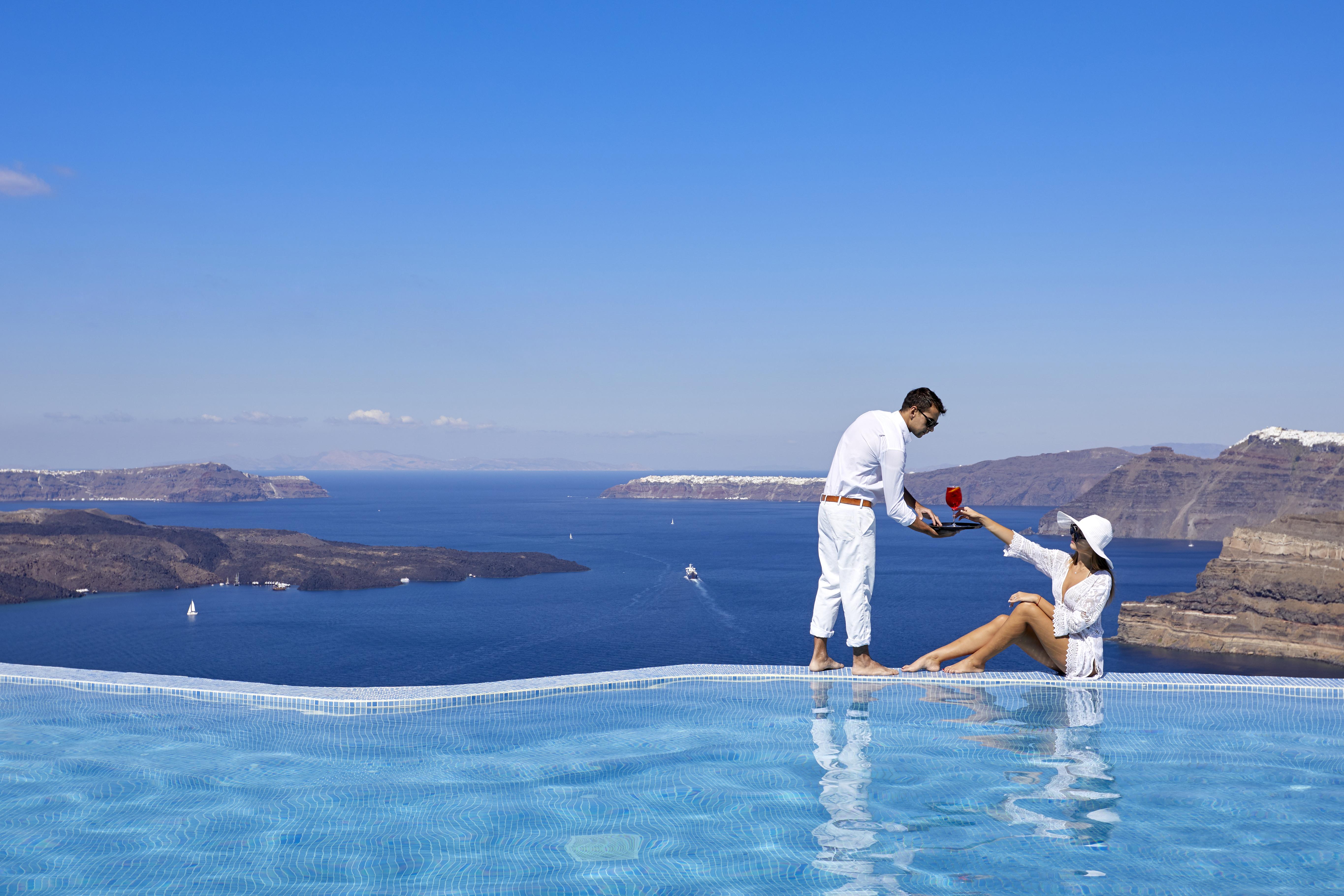 Suites Of The Gods Cave Spa Hotel Megalochori  Bagian luar foto