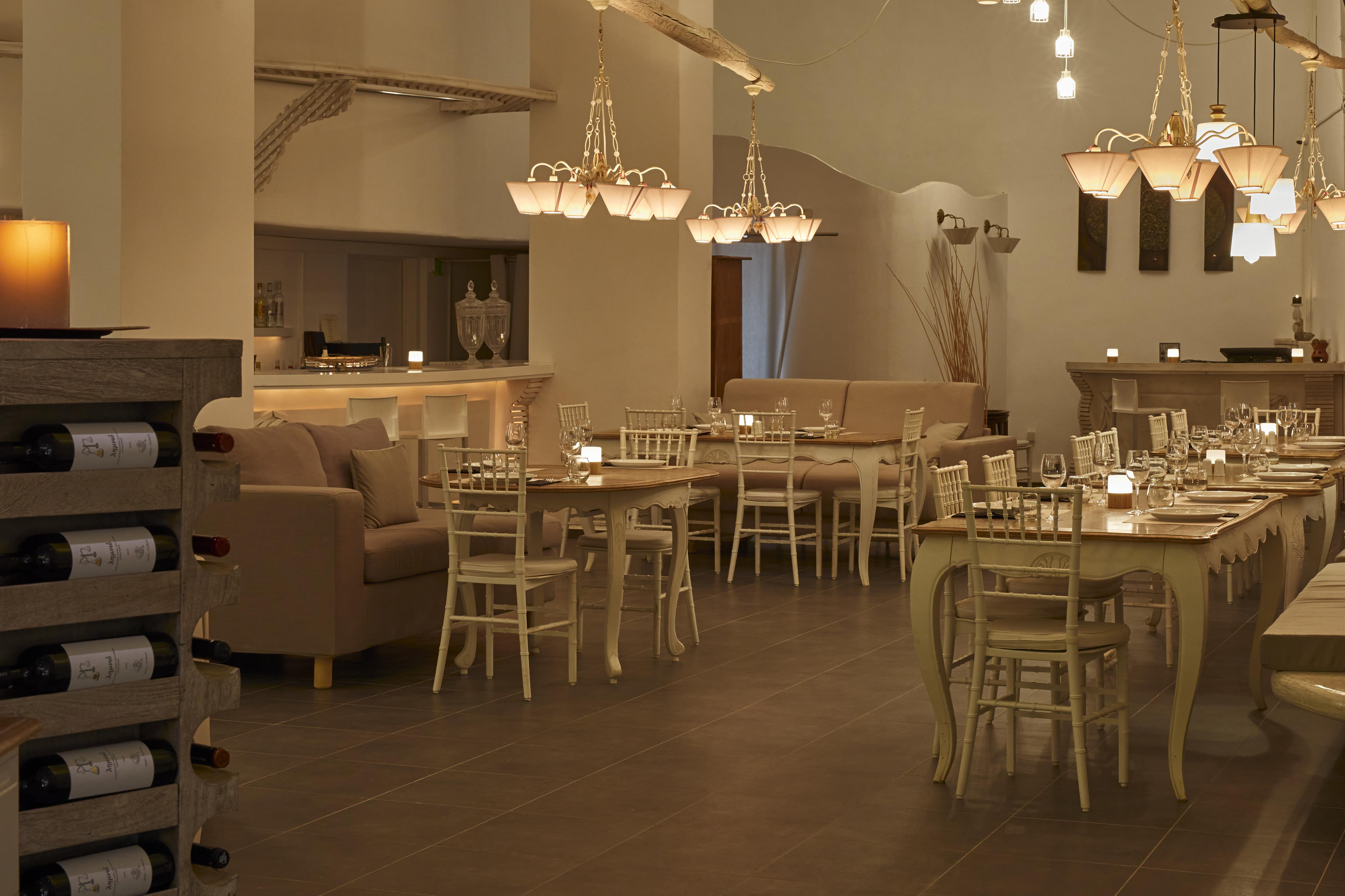 Suites Of The Gods Cave Spa Hotel Megalochori  Bagian luar foto